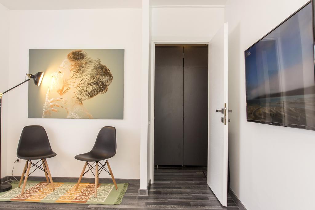 Studio L By Mrg Apartments Bucharest Exterior photo